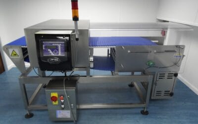 Fortress Stealth Ferrous-in-Foil Retract Metal Detector (REFURBISHED) Left-to-Right (1207)