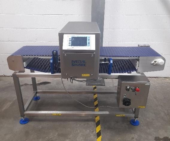 Cassell Metal Shark 2A L2R 400x200 Cassell Metal Shark 2A L2R 400x200